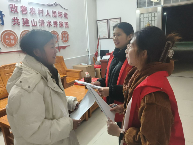 <strong>用问卷丈量家乡水情，以数据描绘治理蓝图——湖南城院学子 返家乡开展水体环境深度调研</strong>